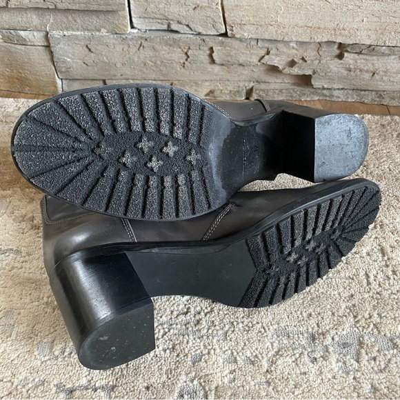 Aquatalia Gray Leather Heeled Ankle Boots Booties Moto Buckle: 12 - Picture 9 of 10